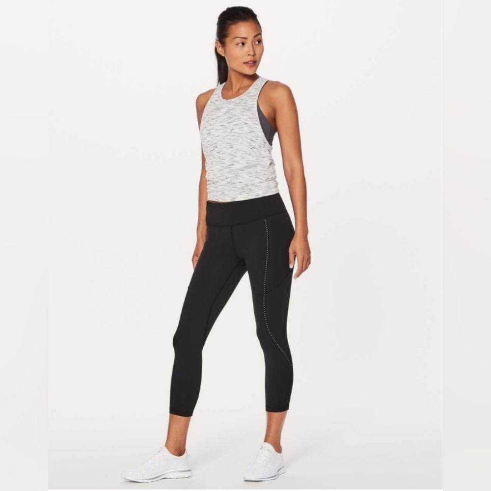 Lululemon Extra Mile Crop Leggins